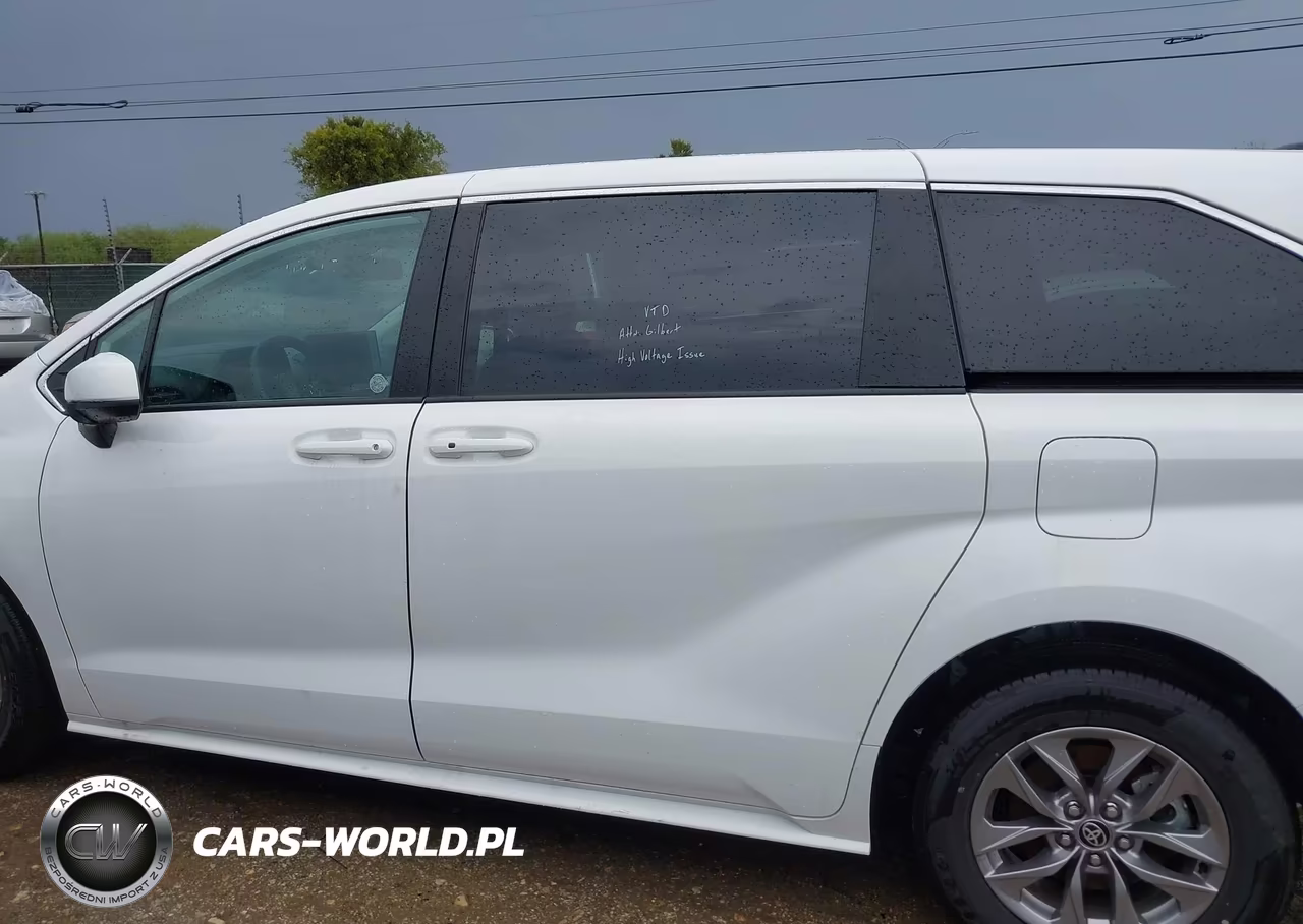 2026 Toyota Sienna Le VIN:5TDKRKEC5TS296390 - 14