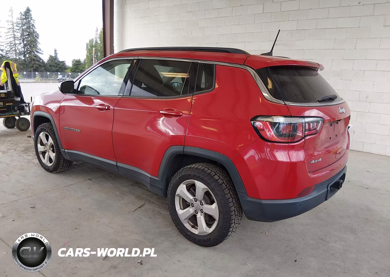 2017 Jeep New Compass Latitude 4X4 VIN:3C4NJDBB3HT651873 - 3