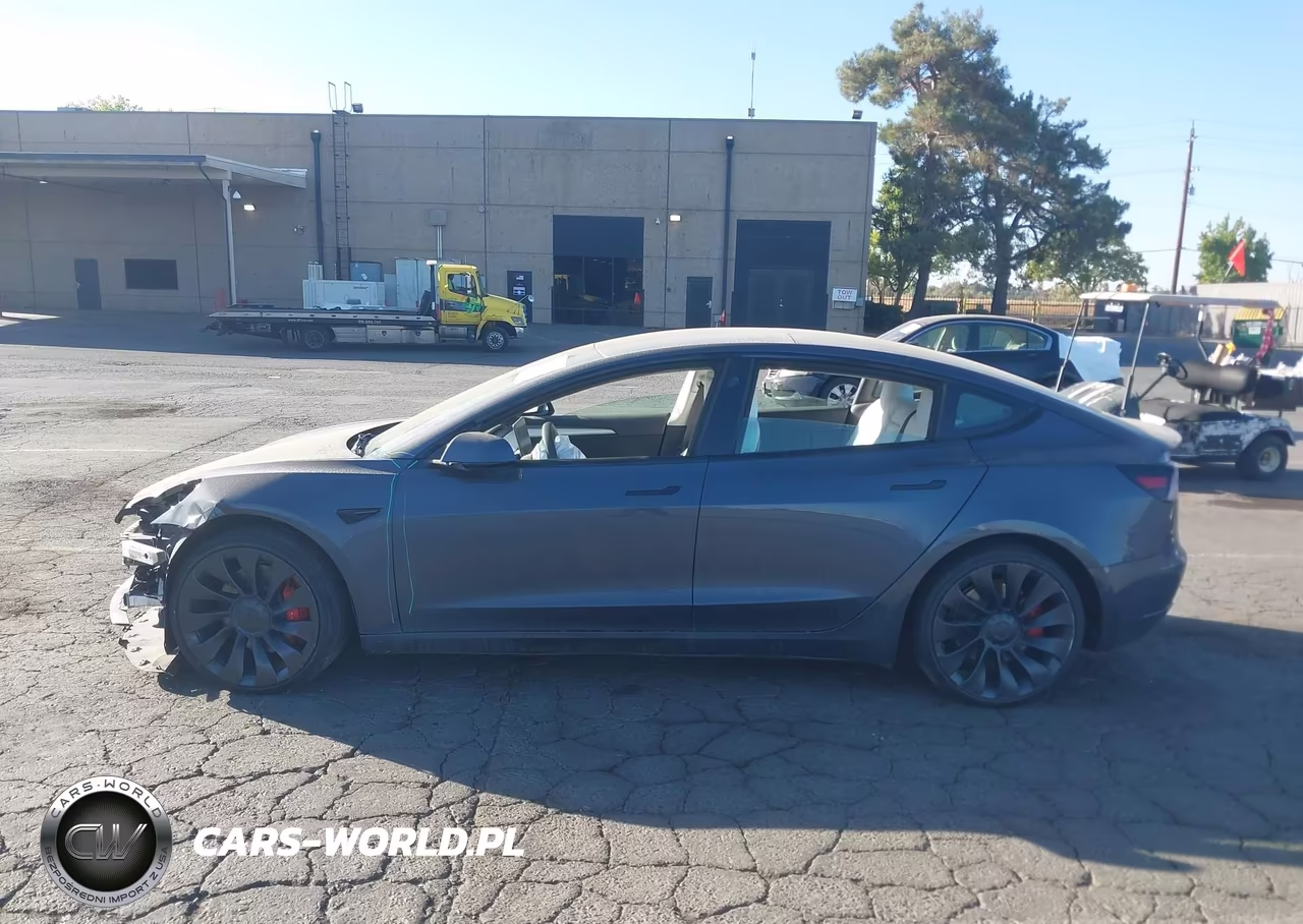 2022 Tesla Model 3 Performance Dual Motor All-Wheel Drive VIN:5YJ3E1EC3NF136039 - 14