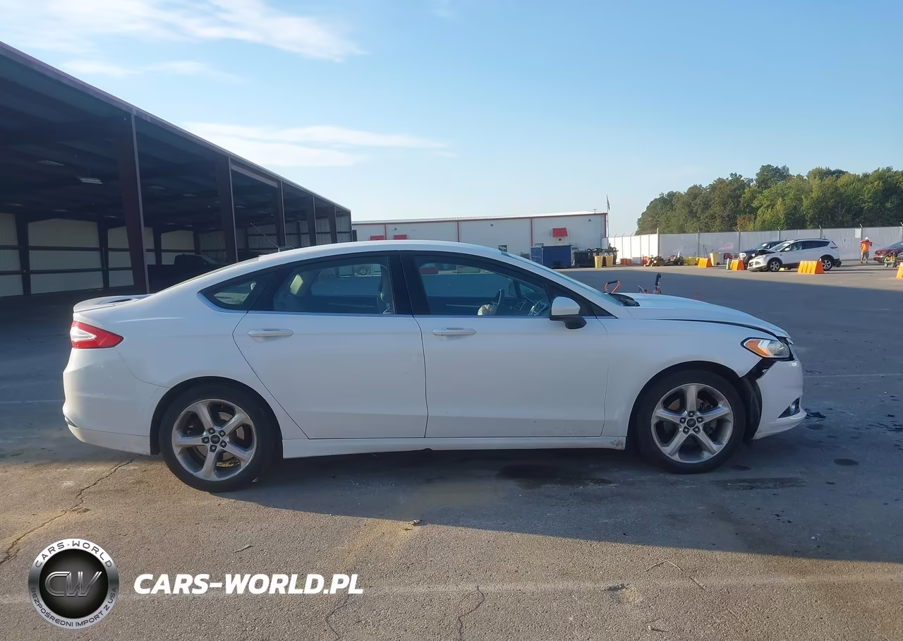 2016 Ford Fusion S VIN:3FA6P0G7XGR325800 - 13