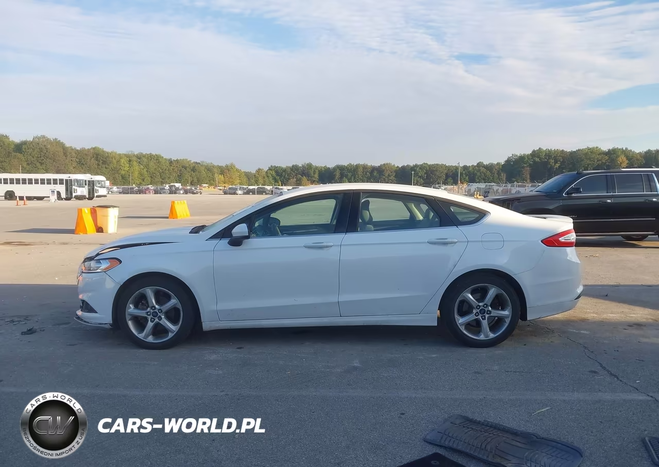 2016 Ford Fusion S VIN:3FA6P0G7XGR325800 - 14