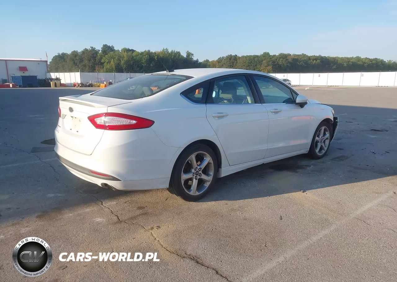 2016 Ford Fusion S VIN:3FA6P0G7XGR325800 - 4