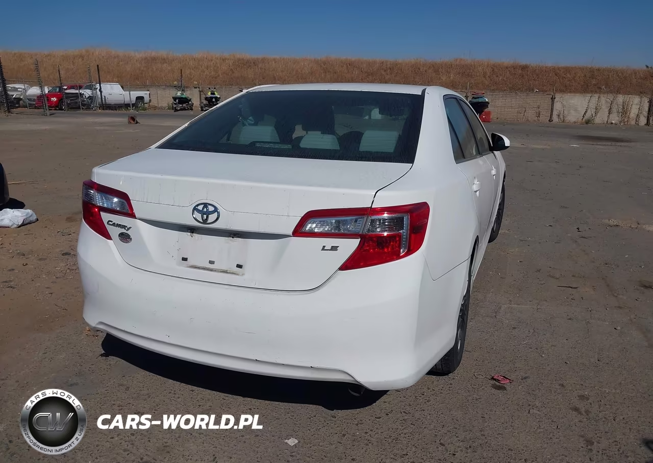 2014 Toyota Camry Le VIN:4T4BF1FK4ER348049 - 4