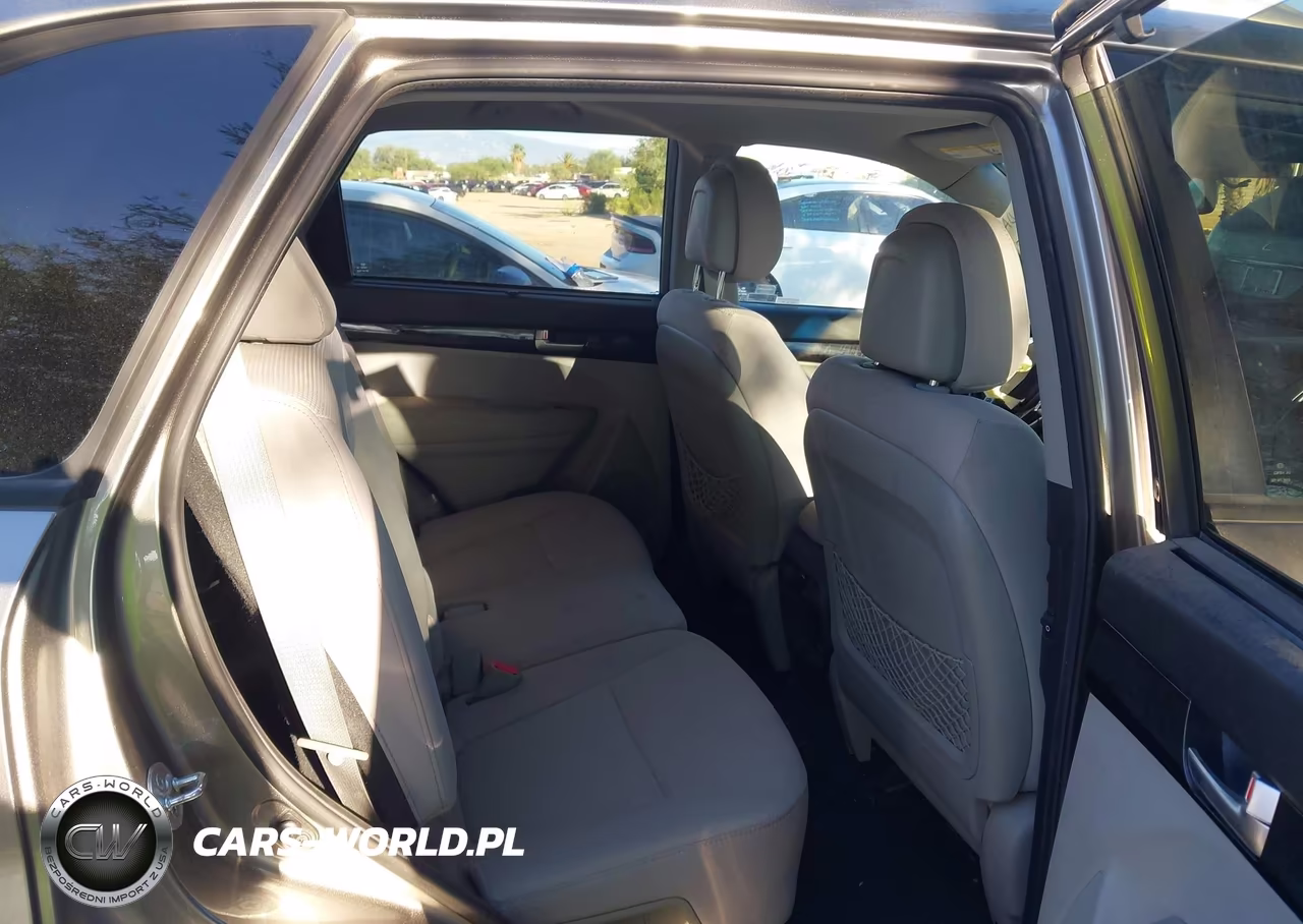 2014 Kia Sorento Lx VIN:5XYKT3A61EG535988 - 8