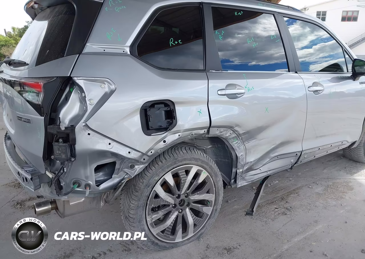 2025 Subaru Forester Touring Hybrid VIN:JF2SLSTD3SH415152 - 6