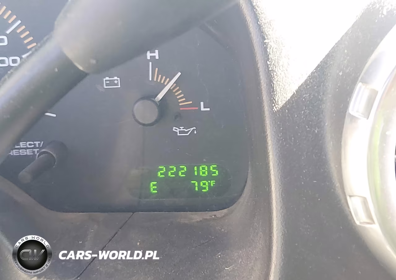 2003 Ford Expedition Xlt VIN:1FMEU15W23LB22838 - 15