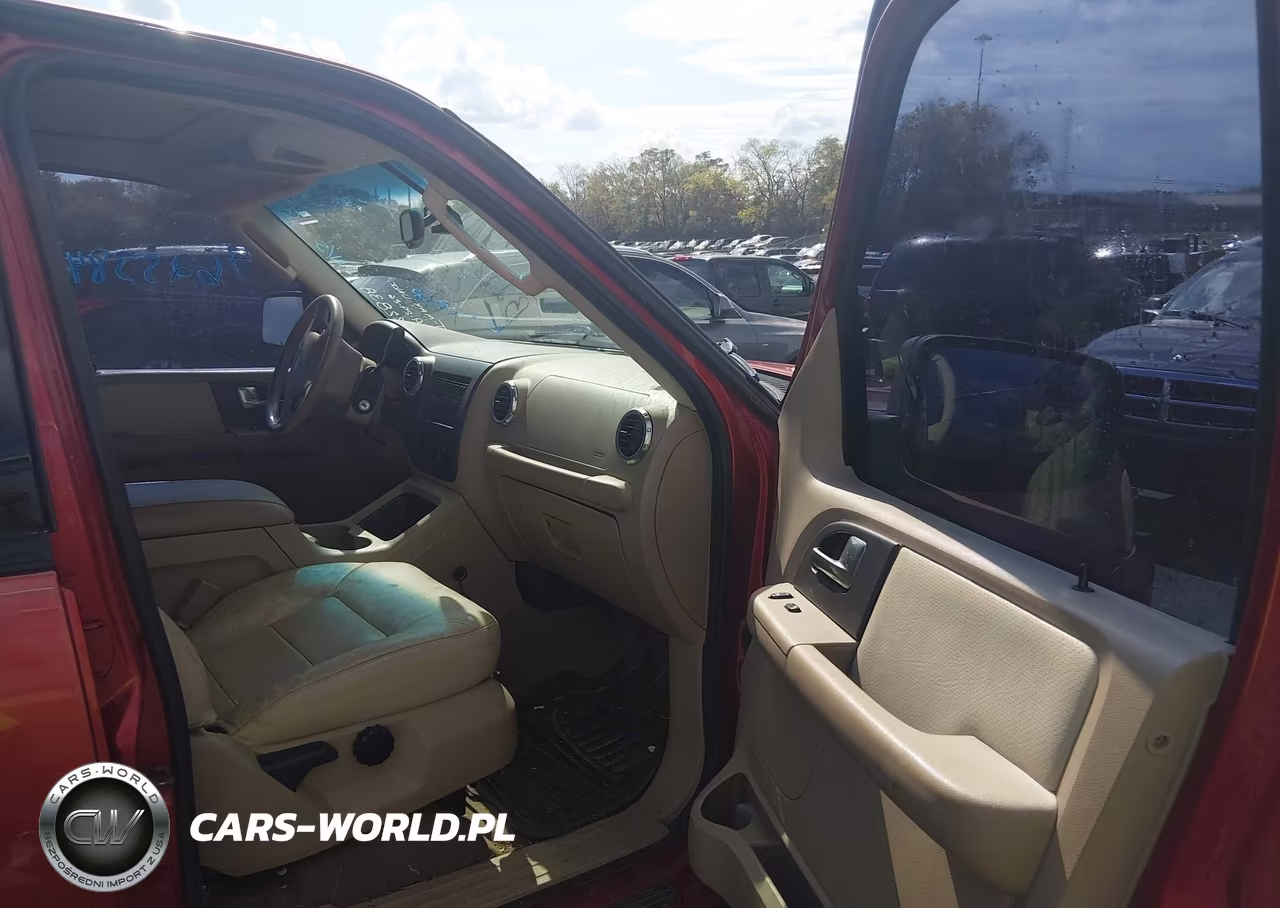 2003 Ford Expedition Xlt VIN:1FMEU15W23LB22838 - 5
