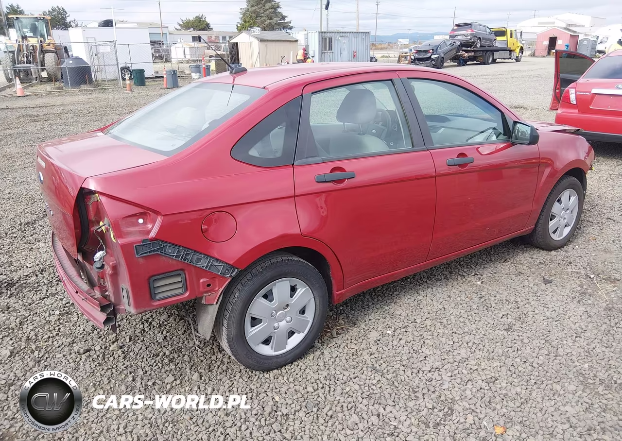 2010 Ford Focus S VIN:1FAHP3EN5AW141705 - 4