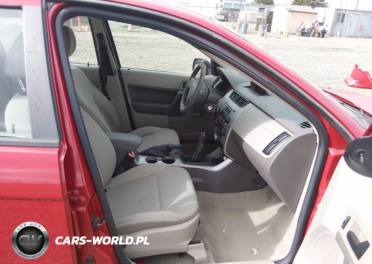 2010 Ford Focus S VIN:1FAHP3EN5AW141705 - 5