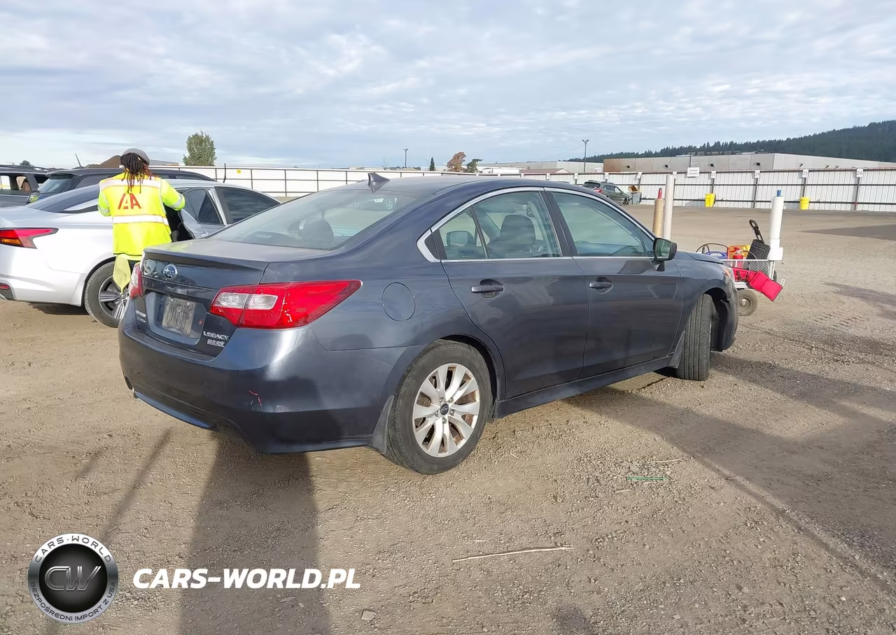 2016 Subaru Legacy 2.5I Premium VIN:4S3BNAC69G3014990 - 4