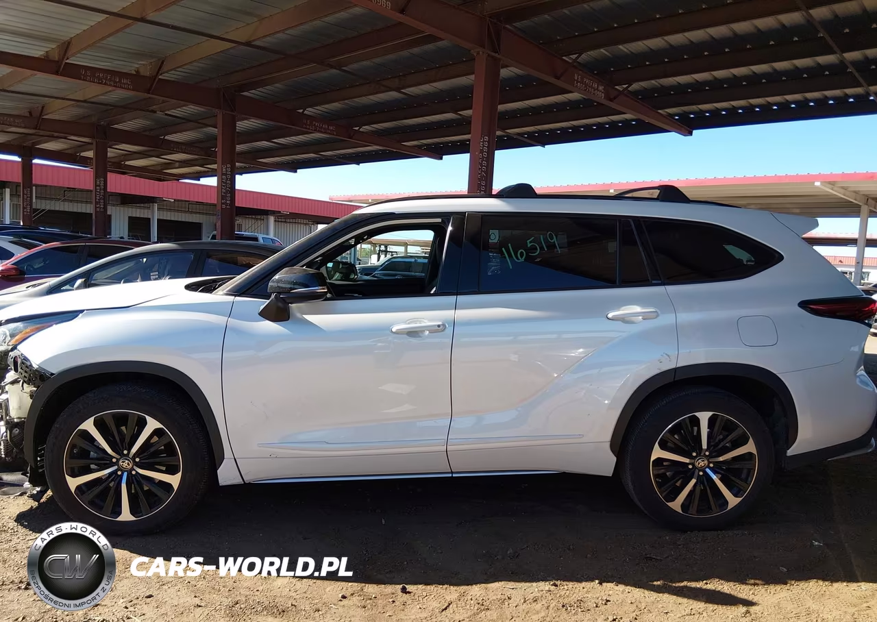 2022 Toyota Highlander Xse VIN:5TDJZRBH9NS196235 - 14