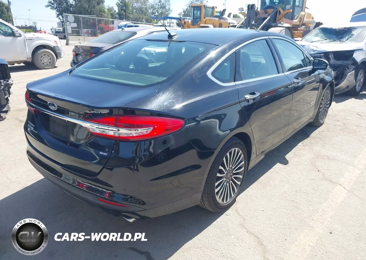 2018 Ford Fusion Energi Se Luxury VIN:3FA6P0PU2JR204367 - 4