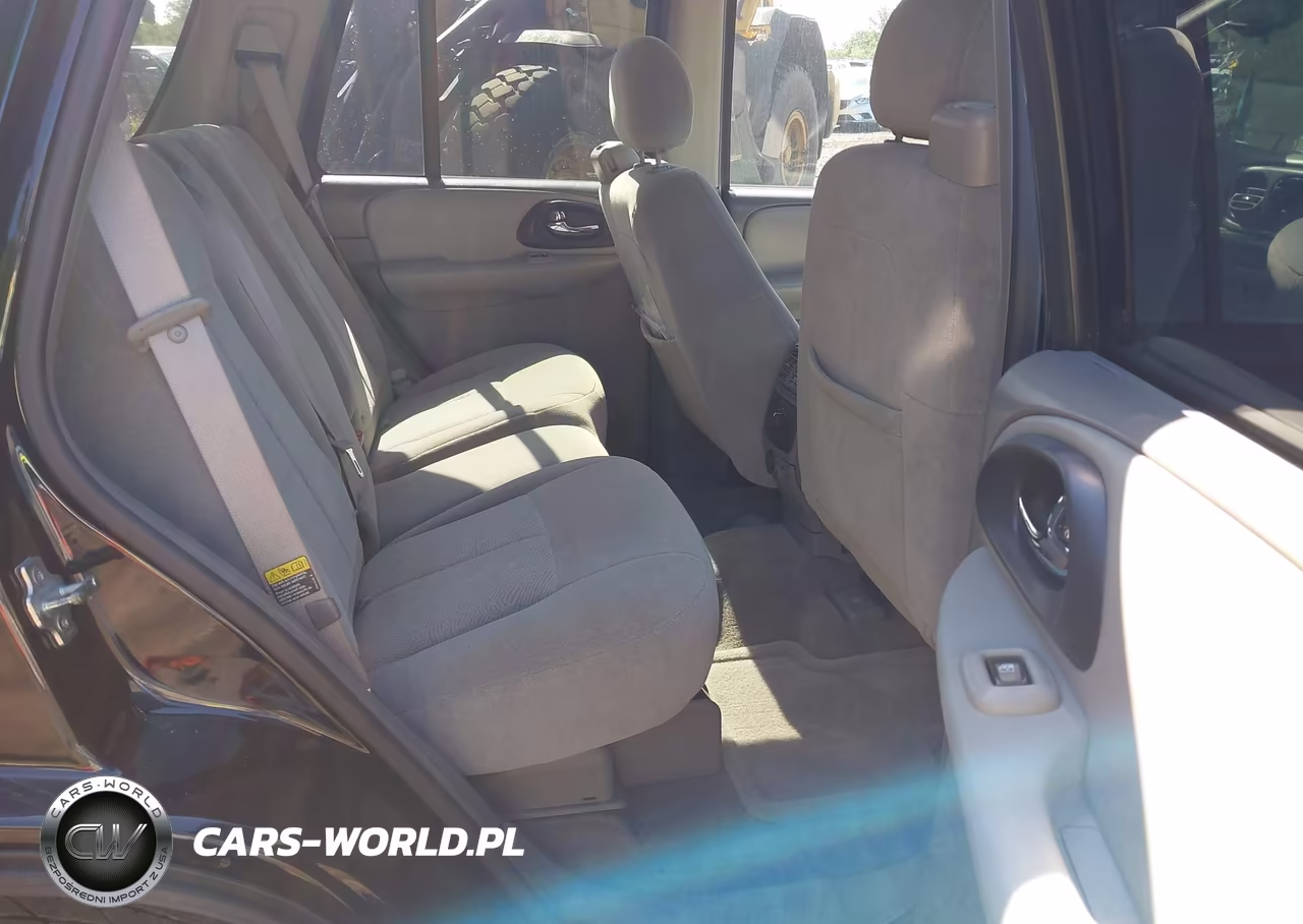 2005 Chevrolet Trailblazer Ls VIN:1GNDT13S752149245 - 8