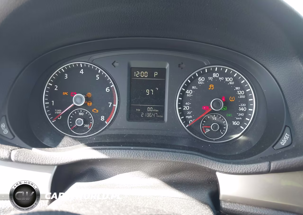 2015 Volkswagen Passat 1.8T Wolfsburg Edition VIN:1VWAT7A32FC056667 - 7