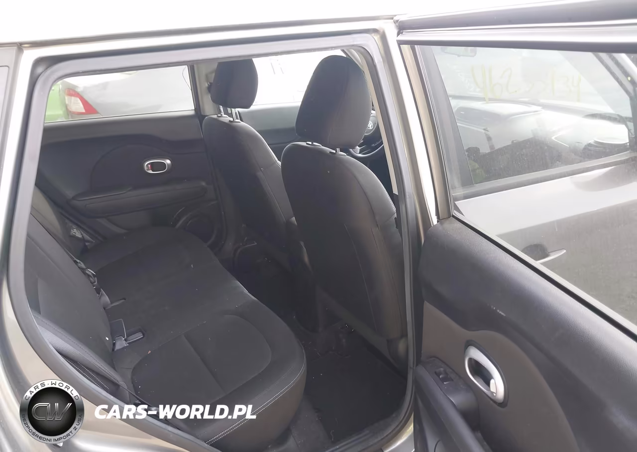 2015 Kia Soul VIN:KNDJN2A25F7186832 - 8