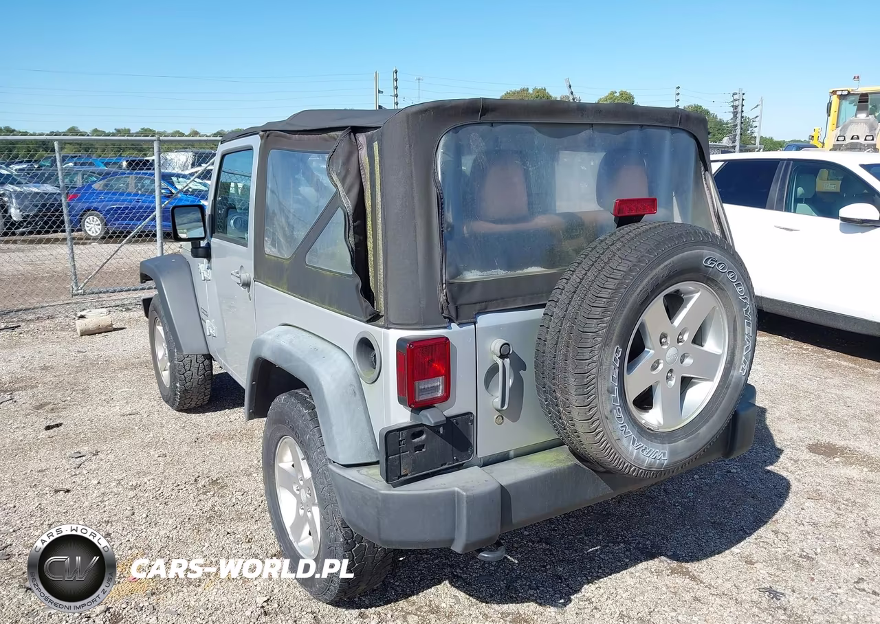 2012 Jeep Wrangler Sport VIN:1C4AJWAG8CL198362 - 3