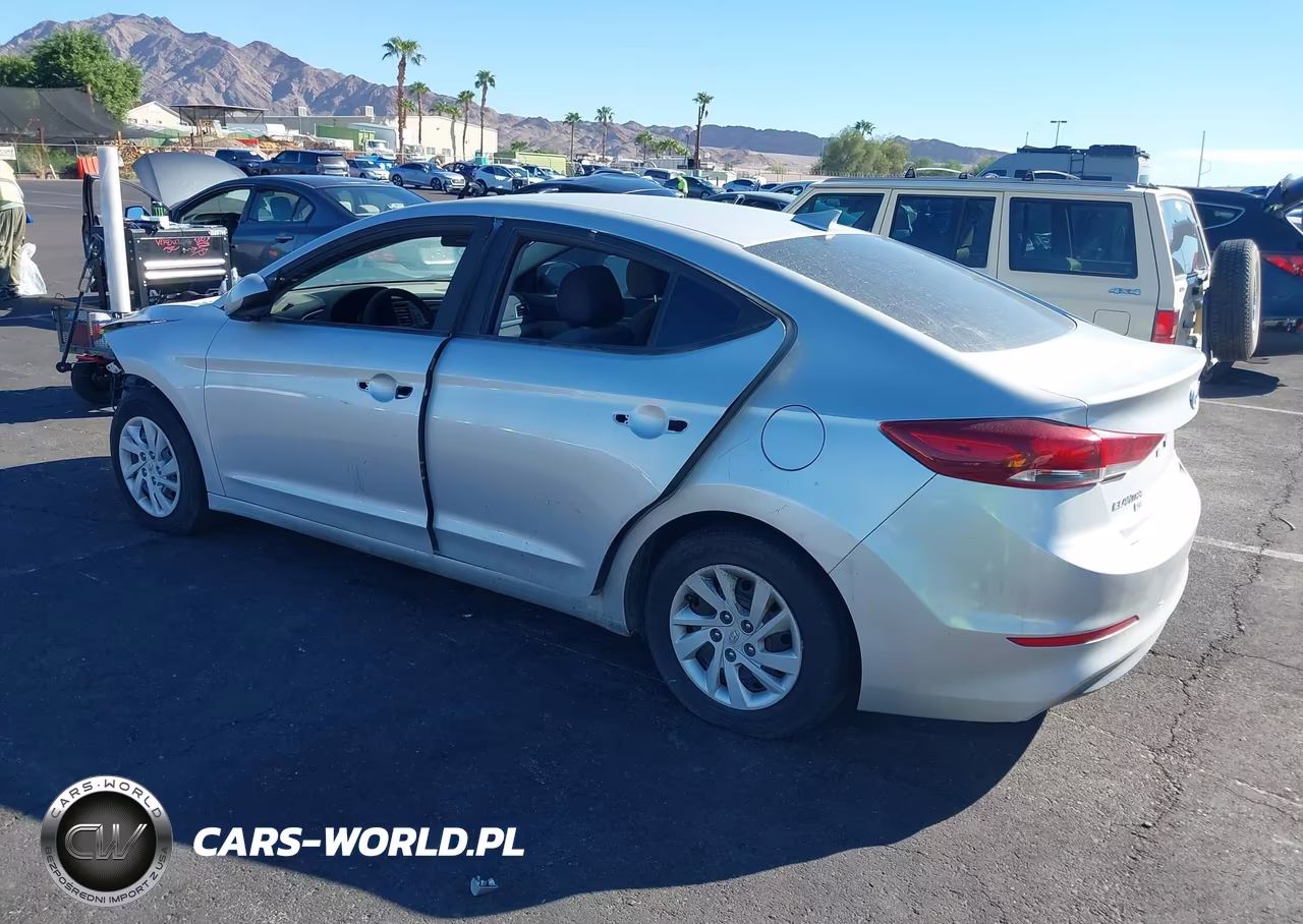 2017 Hyundai Elantra Se VIN:5NPD74LF8HH201261 - 3