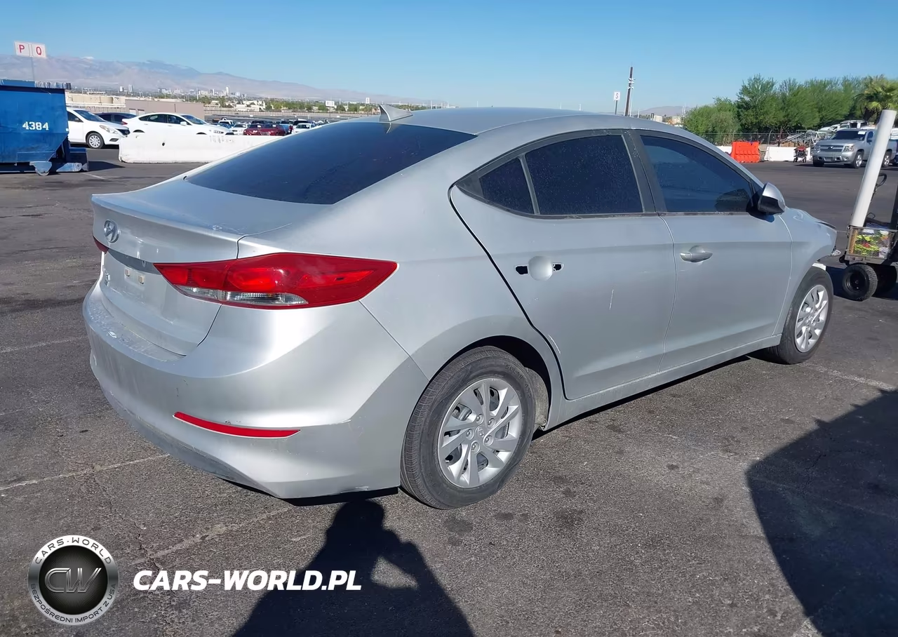 2017 Hyundai Elantra Se VIN:5NPD74LF8HH201261 - 4