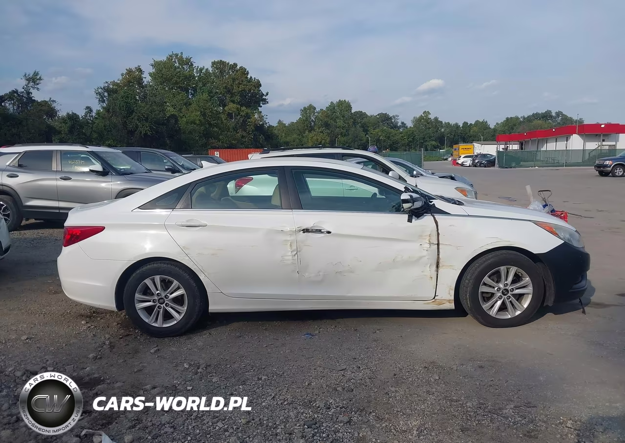 2011 Hyundai Sonata Gls VIN:5NPEB4AC6BH308666 - 13