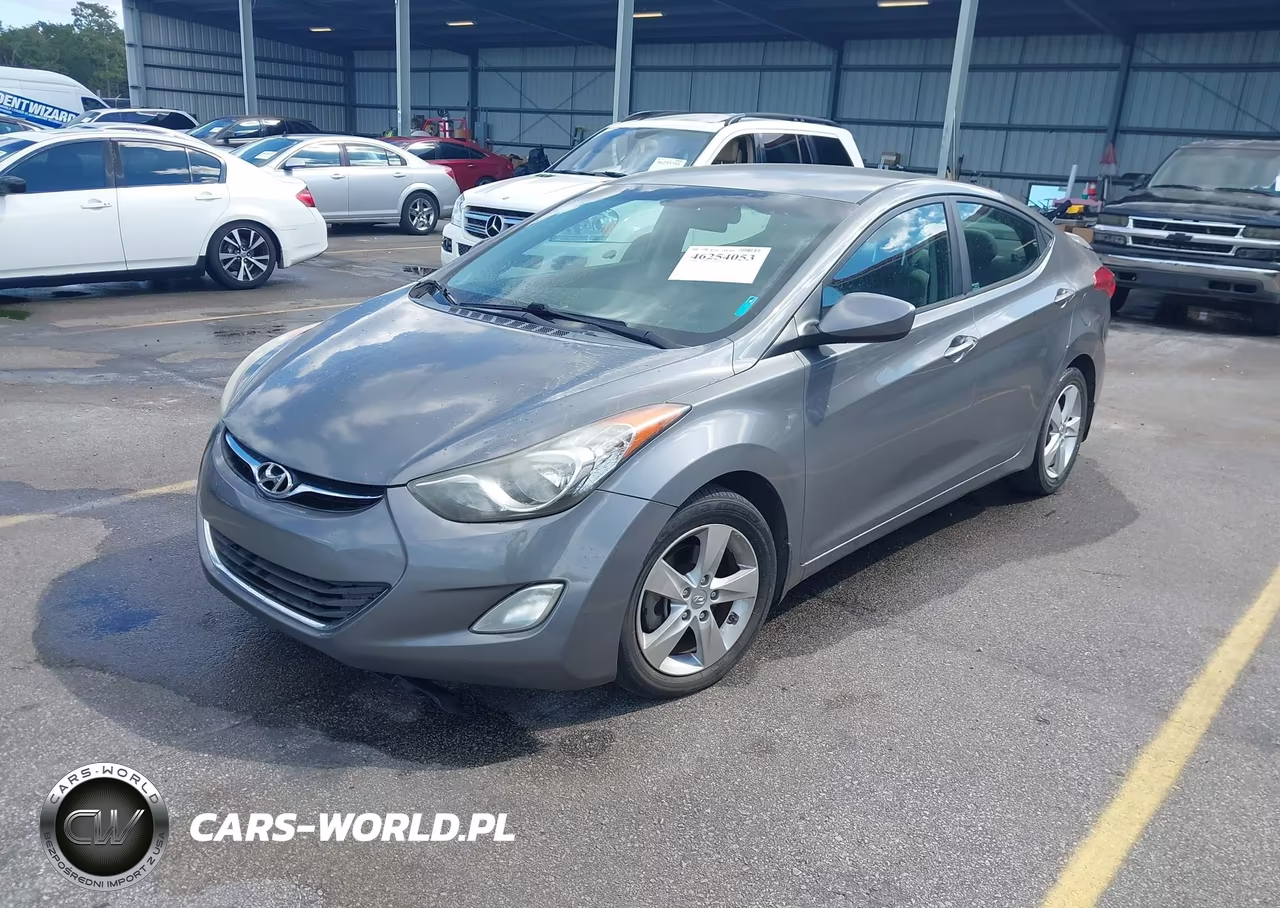 2013 Hyundai Elantra Gls VIN:5NPDH4AE1DH379899 - 2