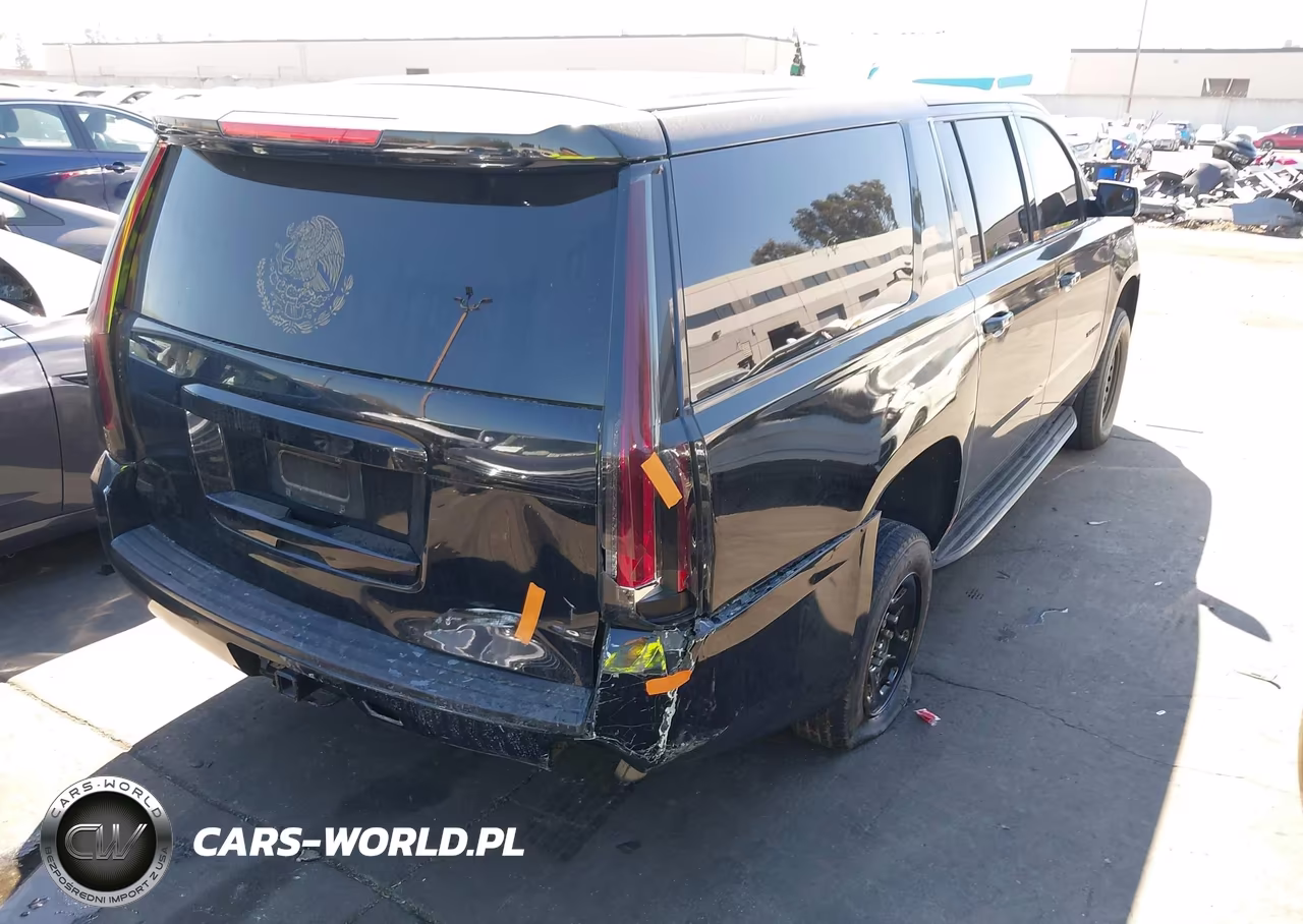 2015 Chevrolet Suburban 1500 Ls VIN:1GNSCHKCXFR281726 - 4