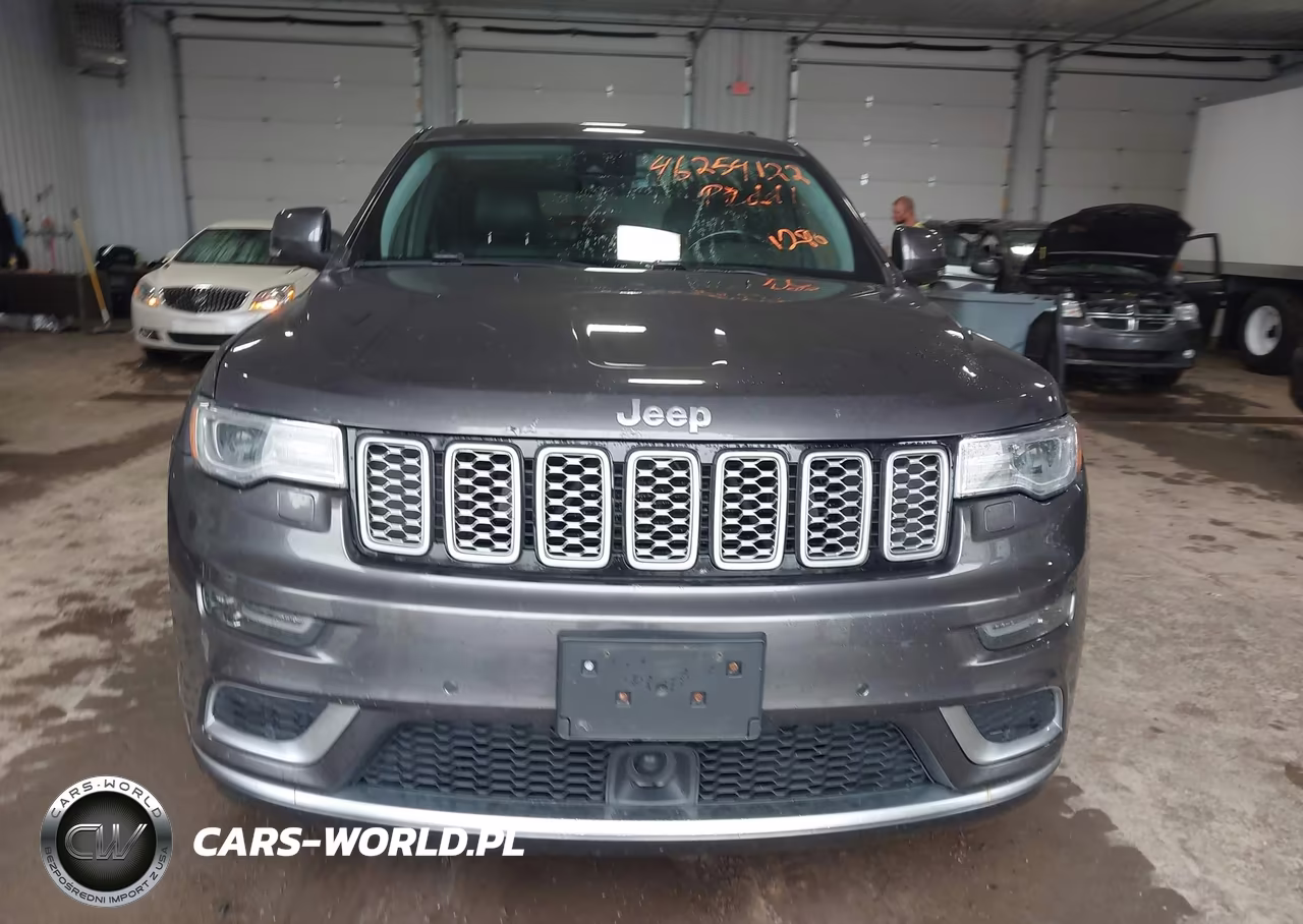 2018 Jeep Grand Cherokee Summit 4X4 VIN:1C4RJFJG4JC303477 - 12