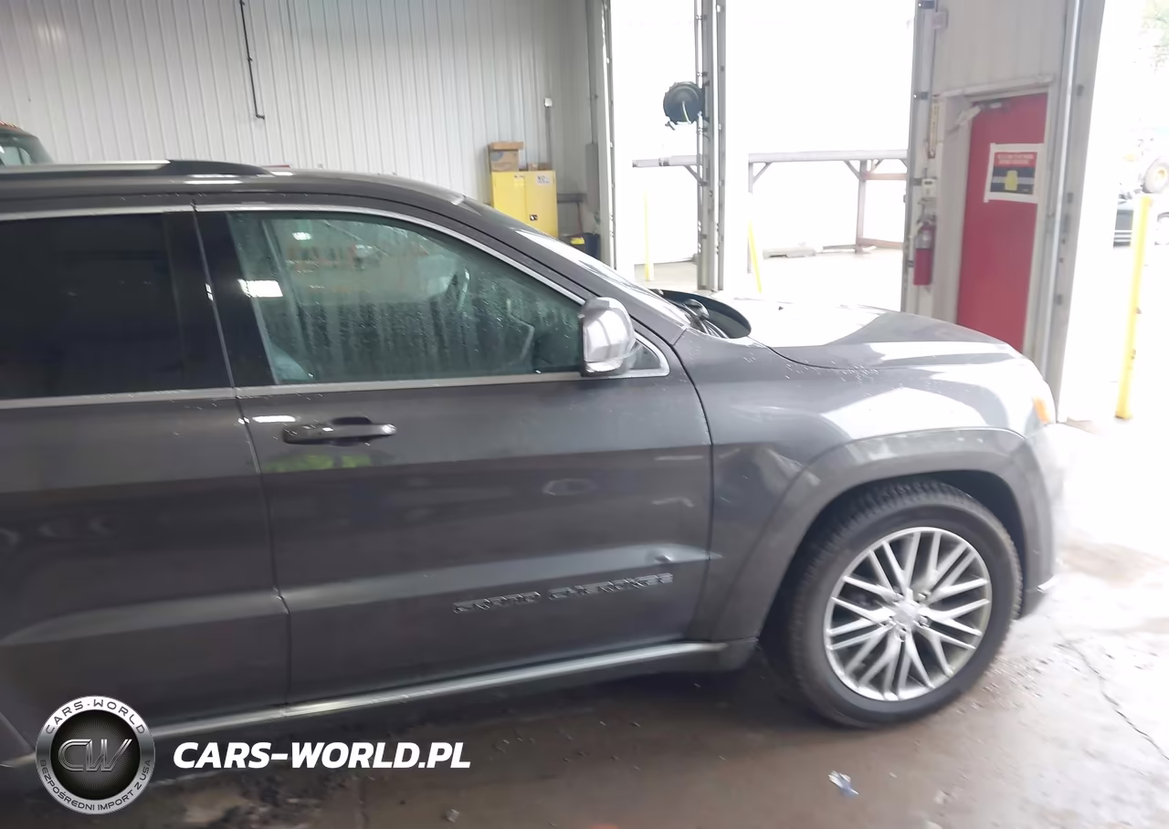 2018 Jeep Grand Cherokee Summit 4X4 VIN:1C4RJFJG4JC303477 - 13