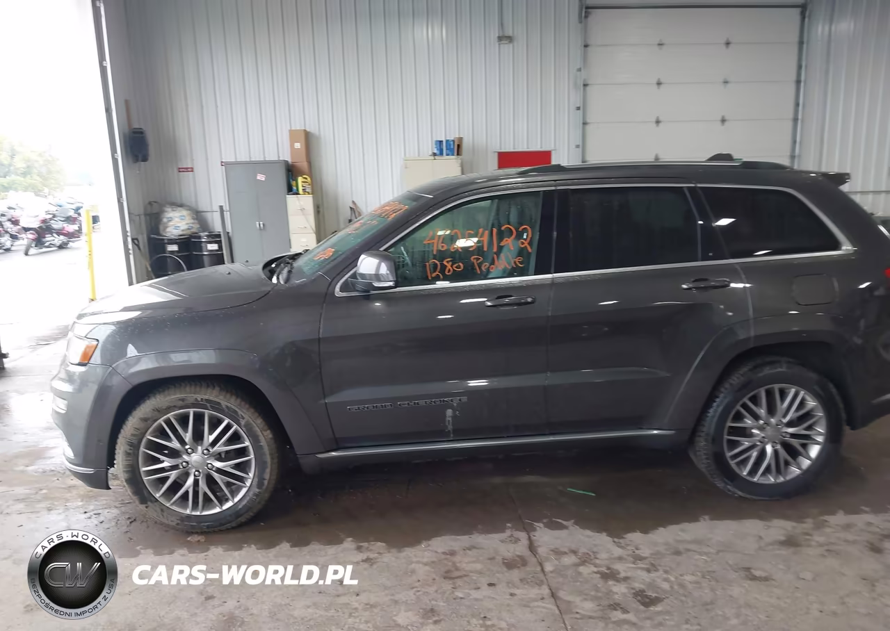 2018 Jeep Grand Cherokee Summit 4X4 VIN:1C4RJFJG4JC303477 - 14