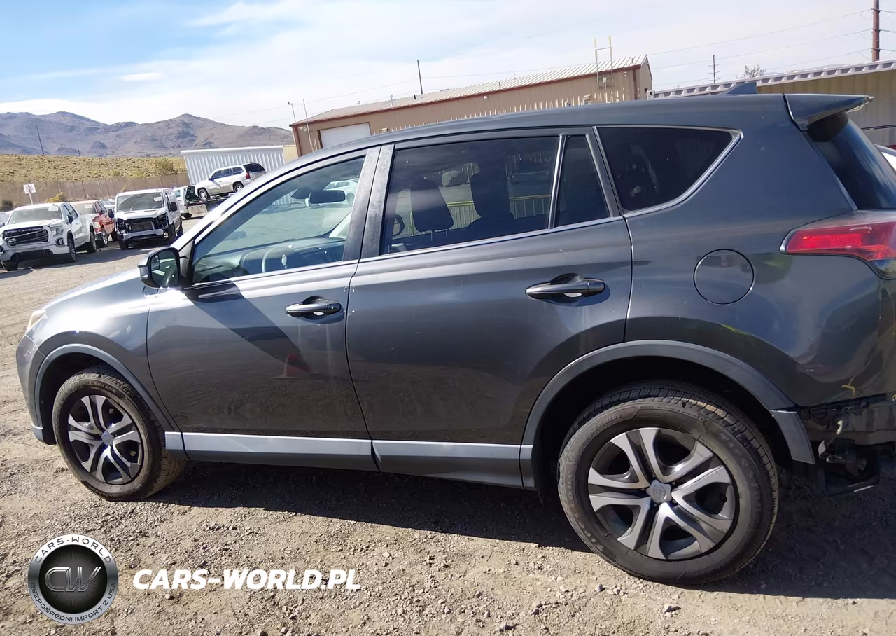 2018 Toyota Rav4 Le VIN:2T3BFREV1JW766252 - 15