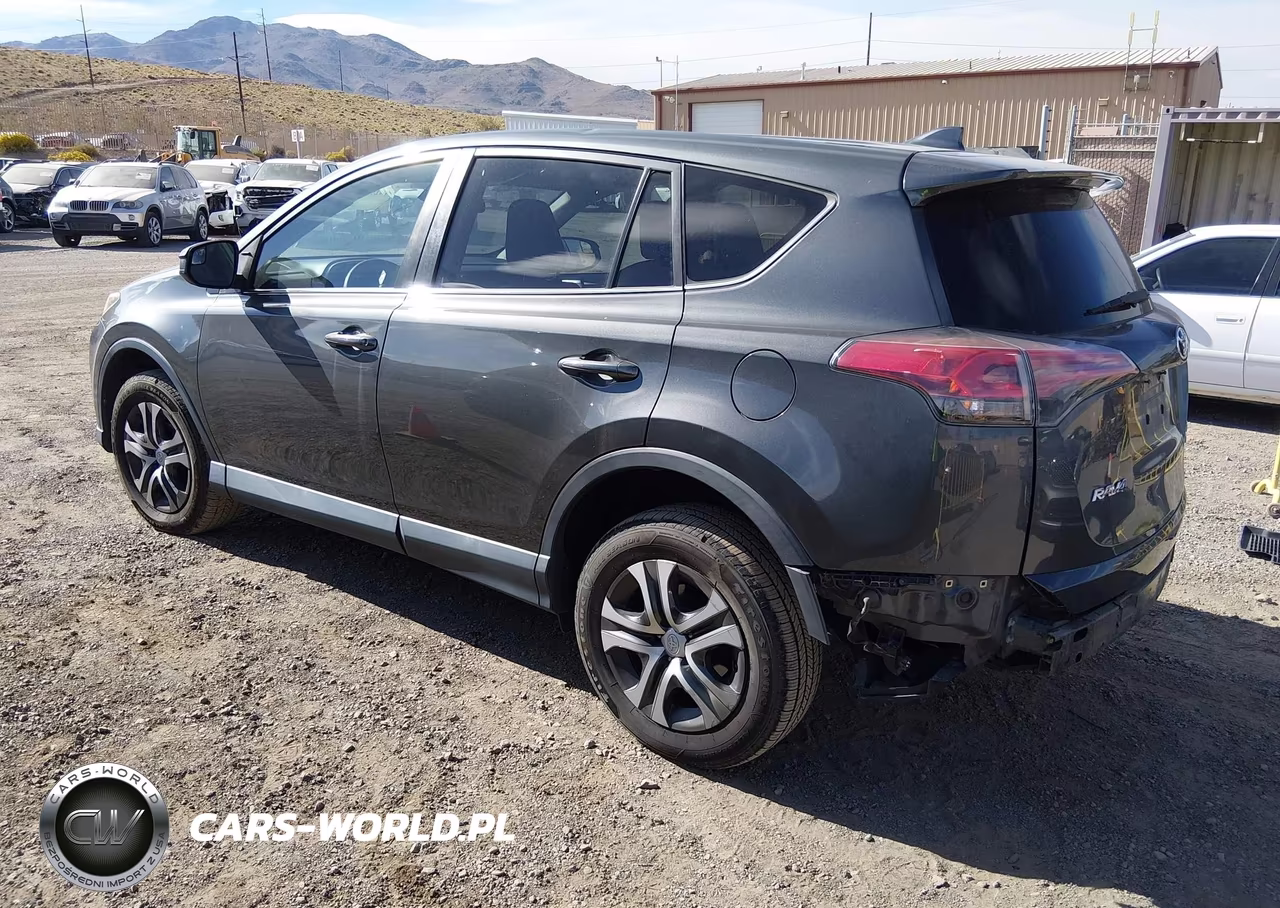 2018 Toyota Rav4 Le VIN:2T3BFREV1JW766252 - 3