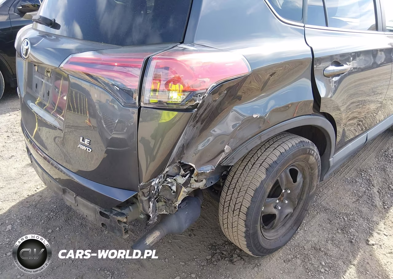 2018 Toyota Rav4 Le VIN:2T3BFREV1JW766252 - 6