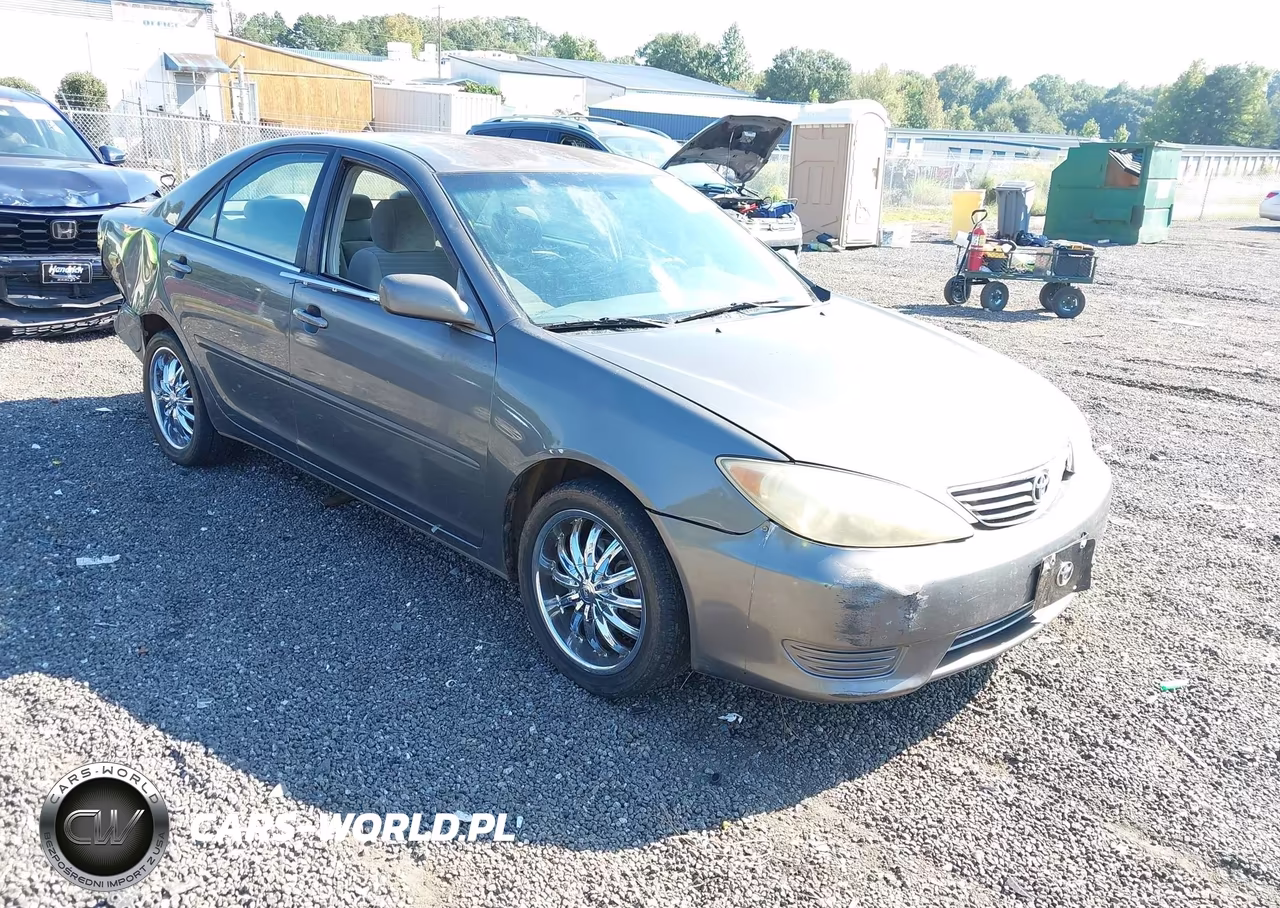 2005 Toyota Camry Le