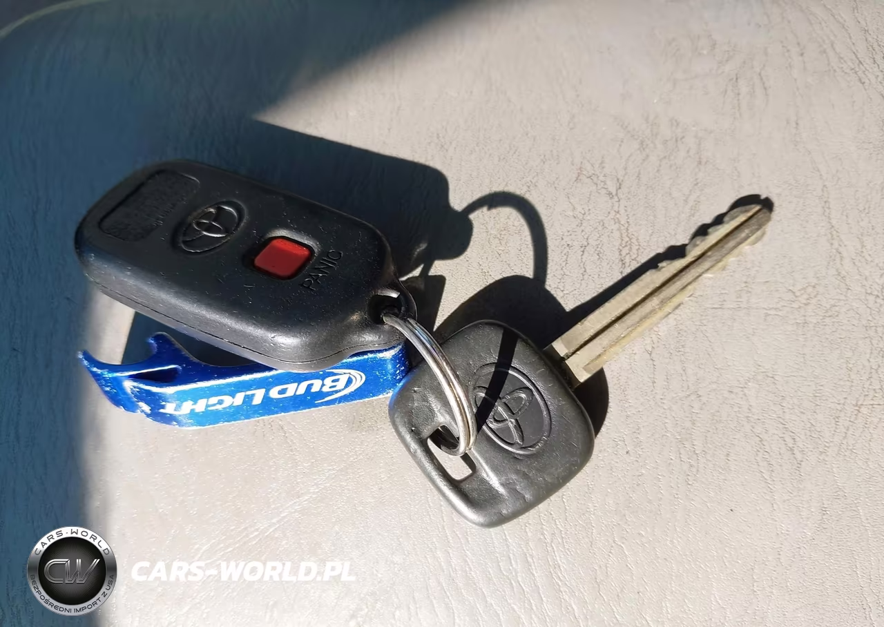 2005 Toyota Camry Le VIN:4T1BE32KX5U950744 - 11