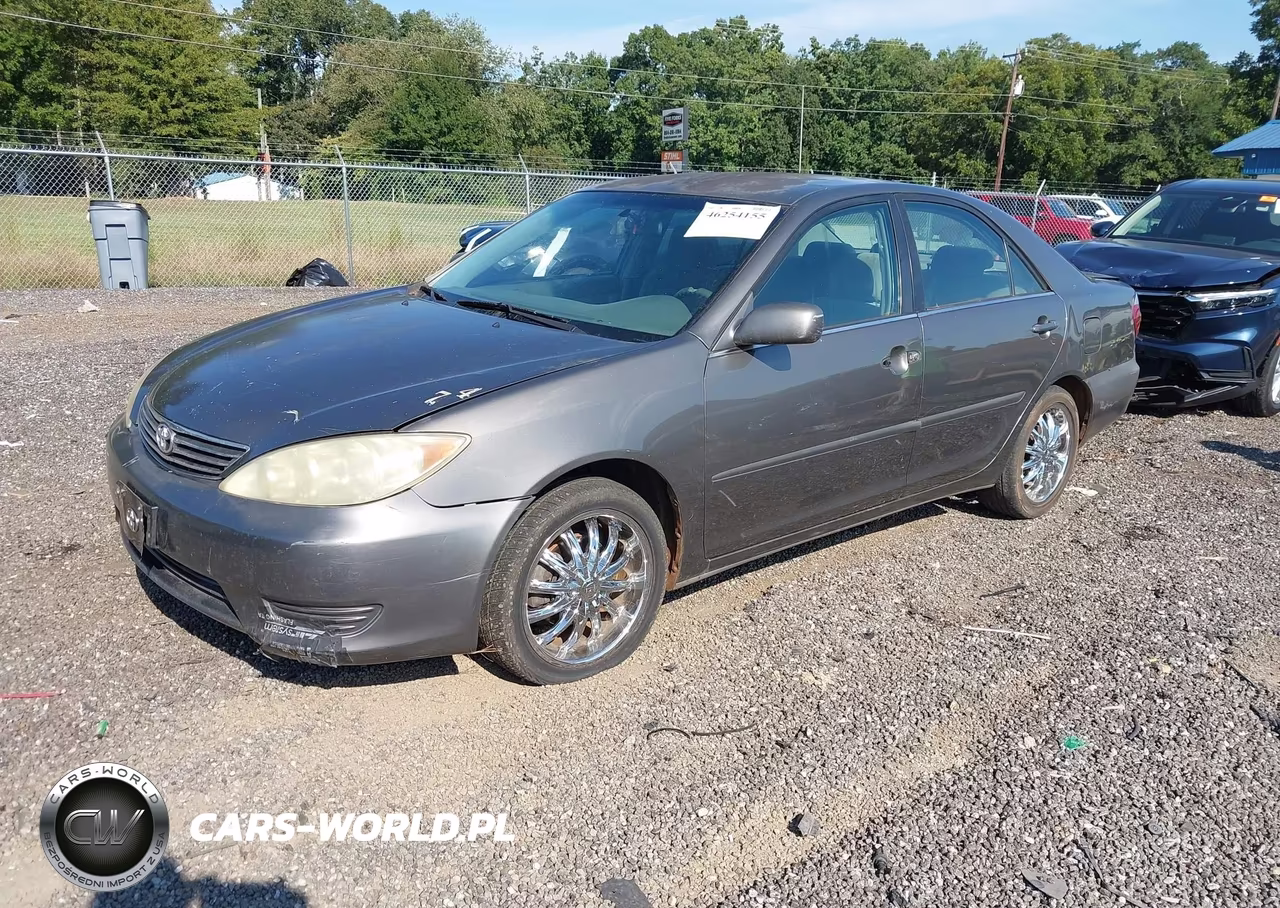 2005 Toyota Camry Le VIN:4T1BE32KX5U950744 - 2