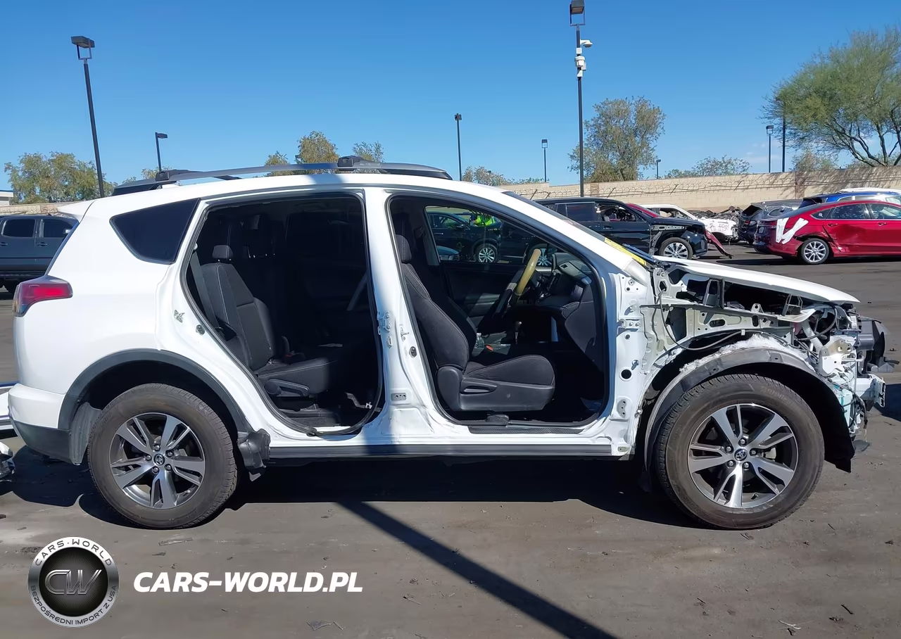 2018 Toyota Rav4 Xle VIN:2T3WFREV3JW427283 - 14