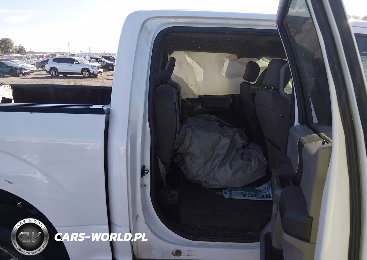 2018 Ford F-150 Xlt VIN:1FTEW1CP9JKC39409 - 8