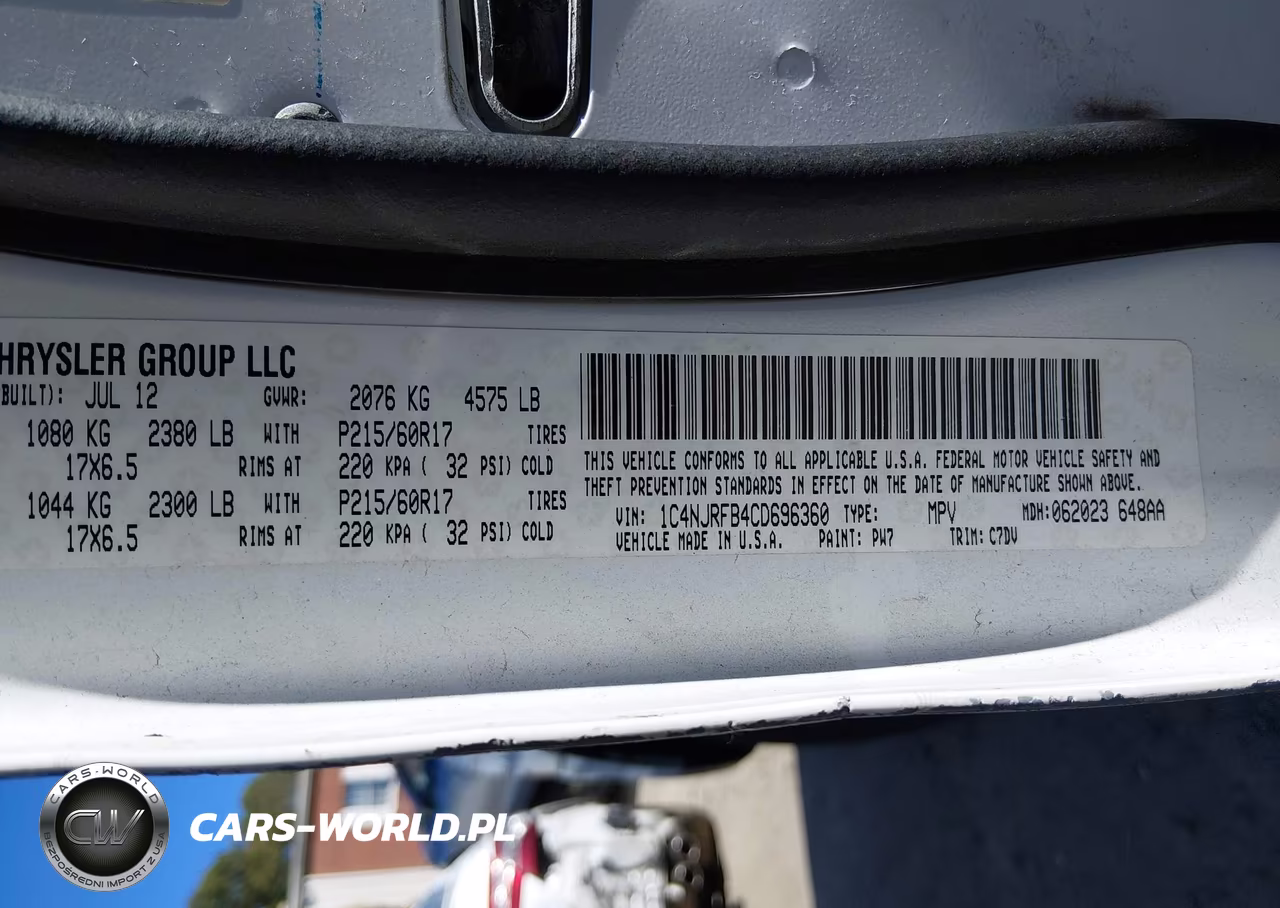 2012 Jeep Patriot Latitude VIN:1C4NJRFB4CD696360 - 9