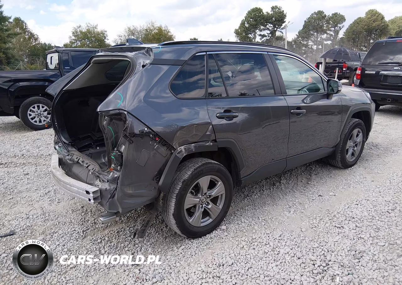 2024 Toyota Rav4 Xle VIN:2T3W1RFV8RC260199 - 4