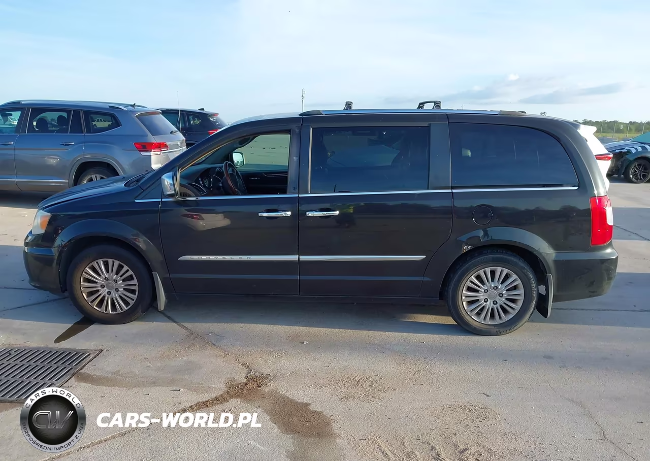 2014 Chrysler Town & Country Limited VIN:2C4RC1GG7ER345434 - 14