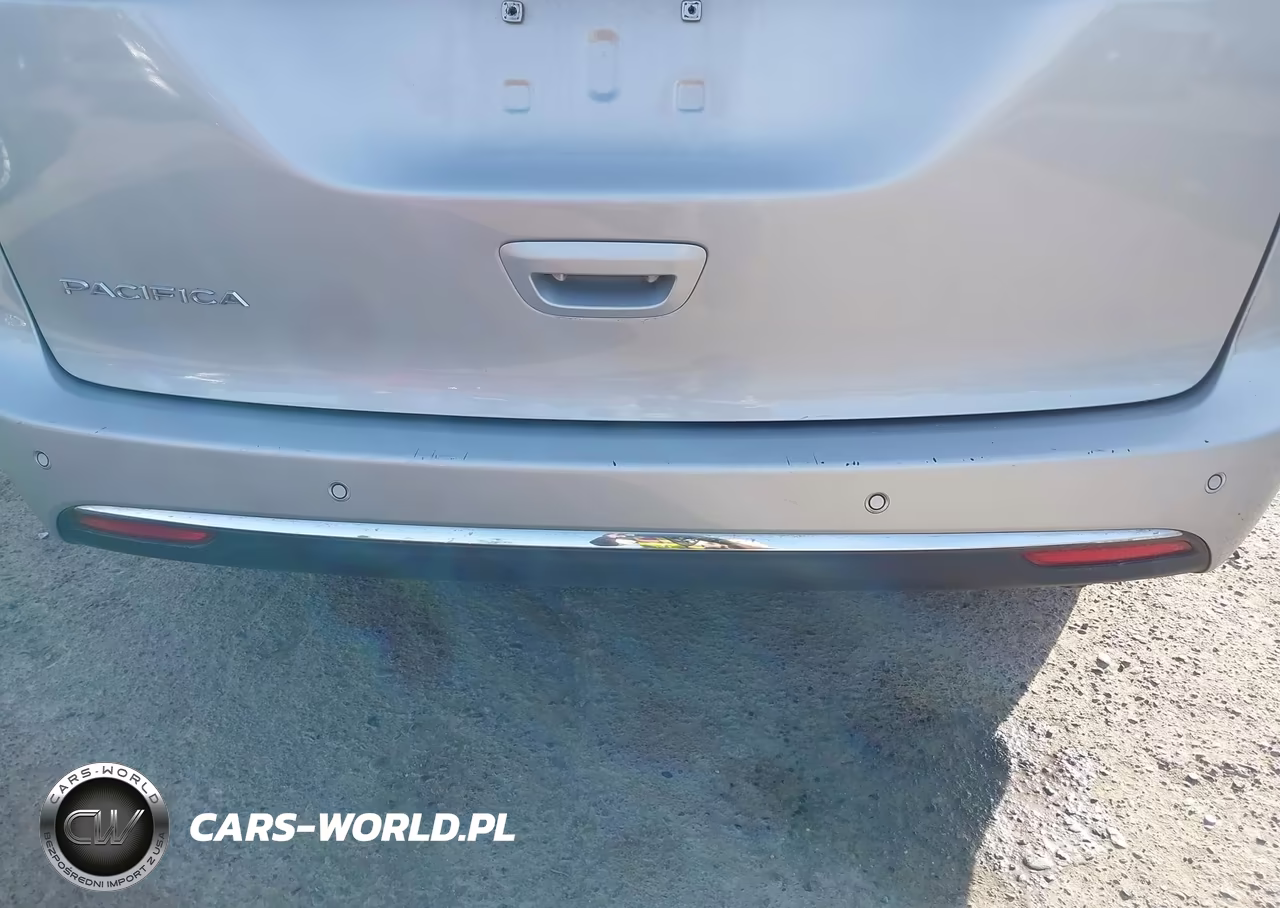 2023 Chrysler Pacifica Touring L VIN:2C4RC1BG8PR620657 - 18