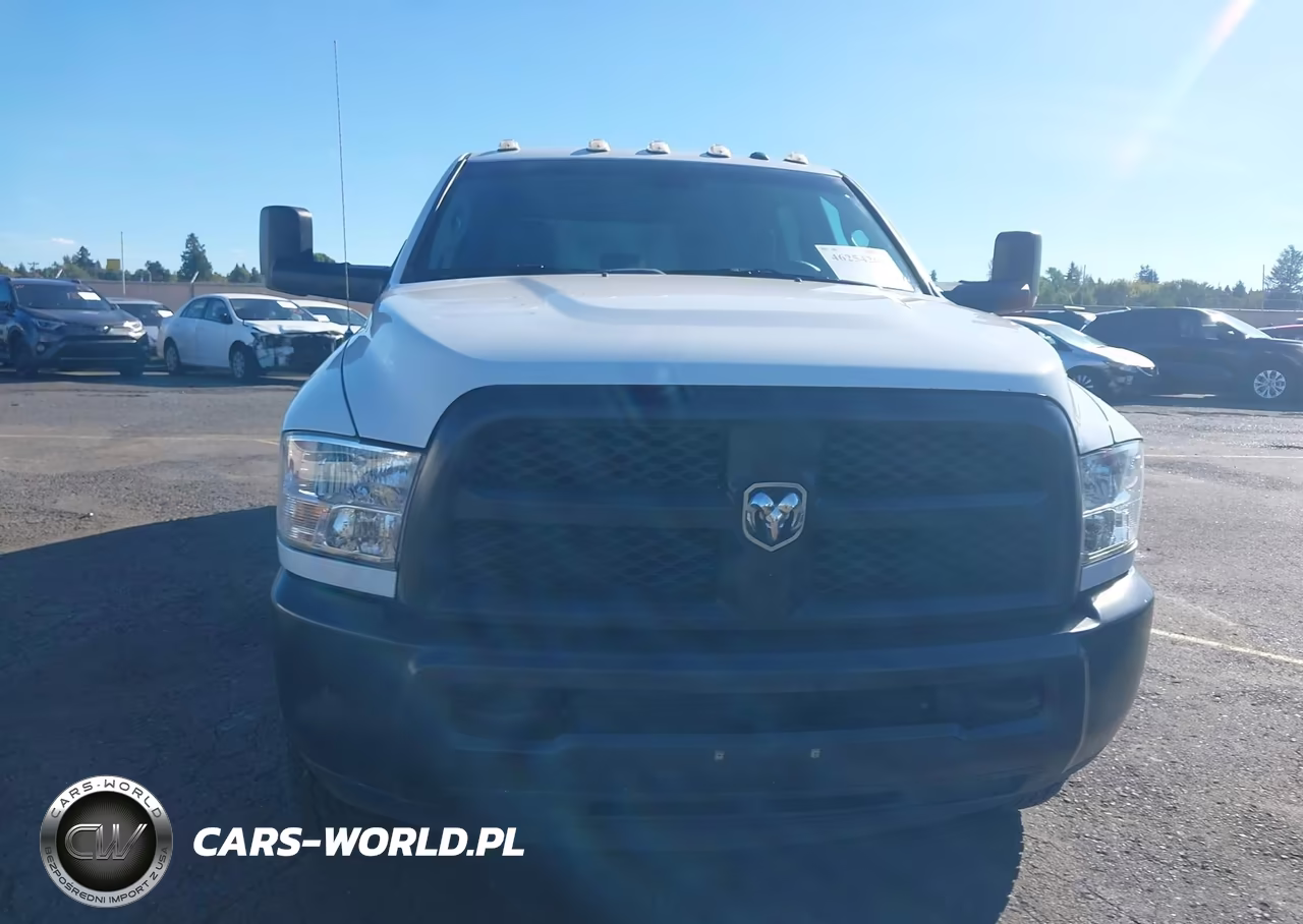 2017 Ram 3500 Tradesman 4X4 8' Box VIN:3C63RRGL5HG717404 - 13