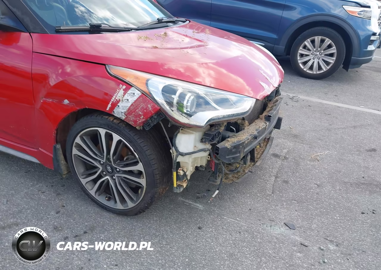 2016 Hyundai Veloster Turbo VIN:KMHTC6AE6GU279891 - 13