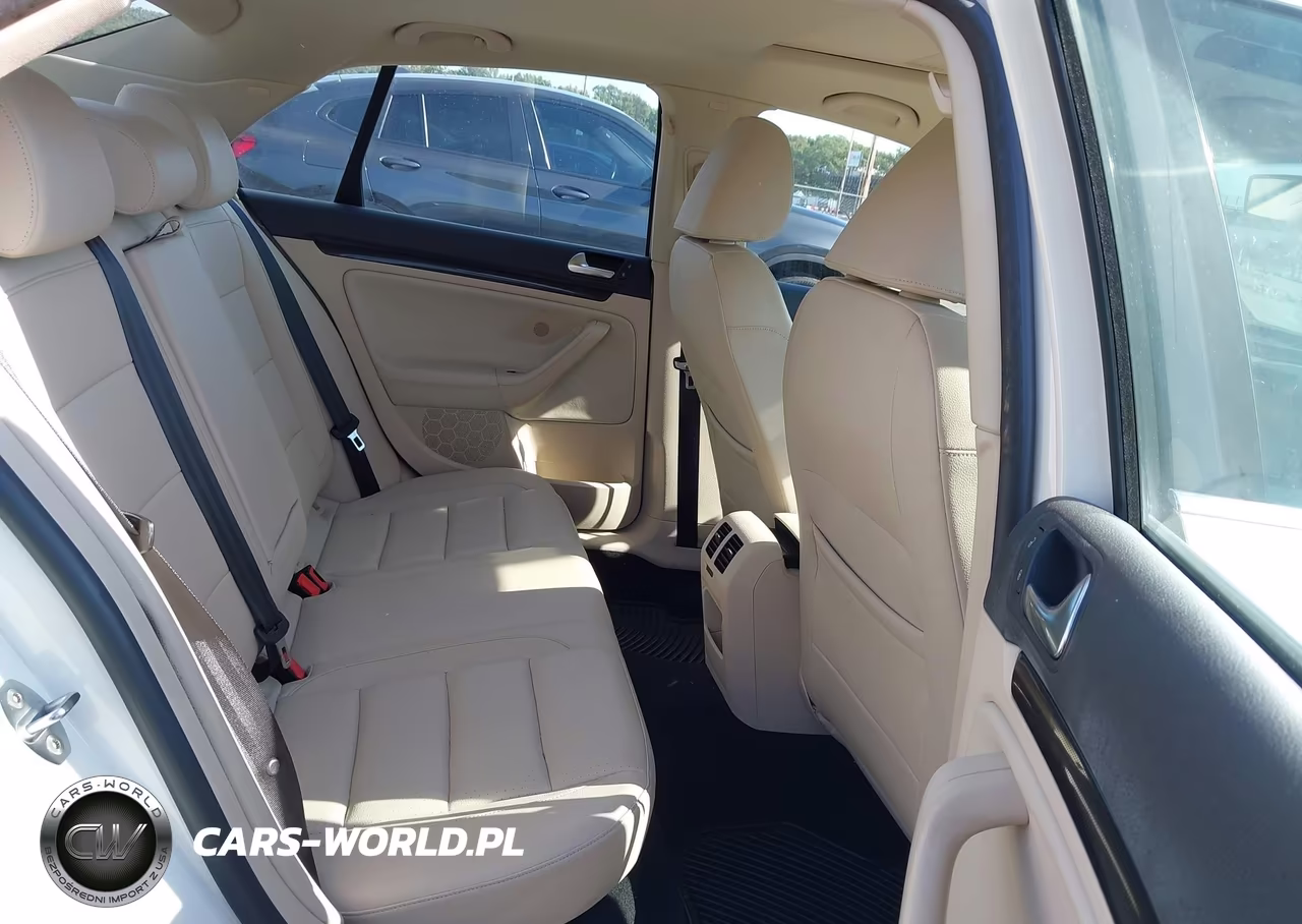 2010 Volkswagen Jetta Se VIN:3VWRX7AJ6AM033809 - 8