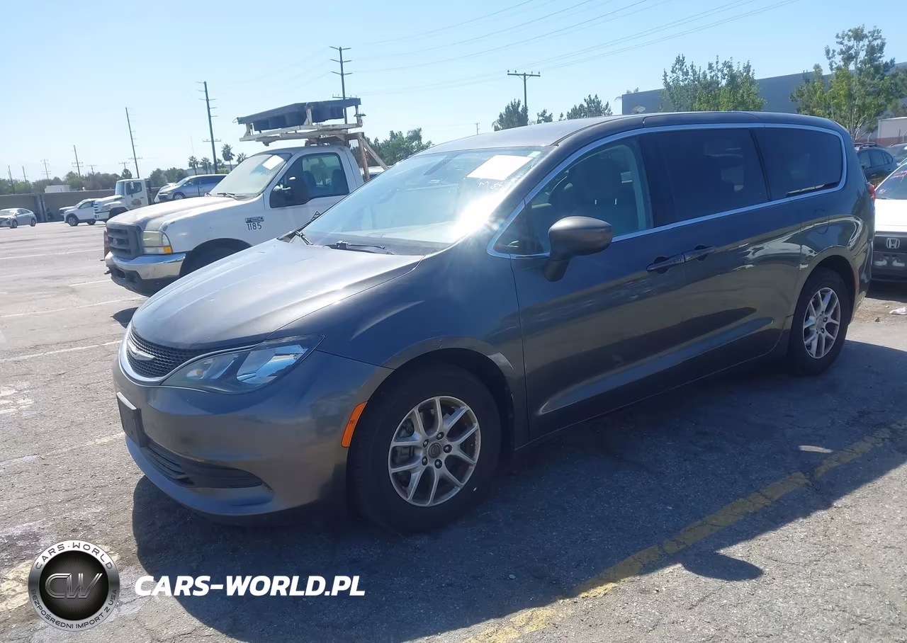 2017 Chrysler Pacifica Touring VIN:2C4RC1DG6HR533774 - 2