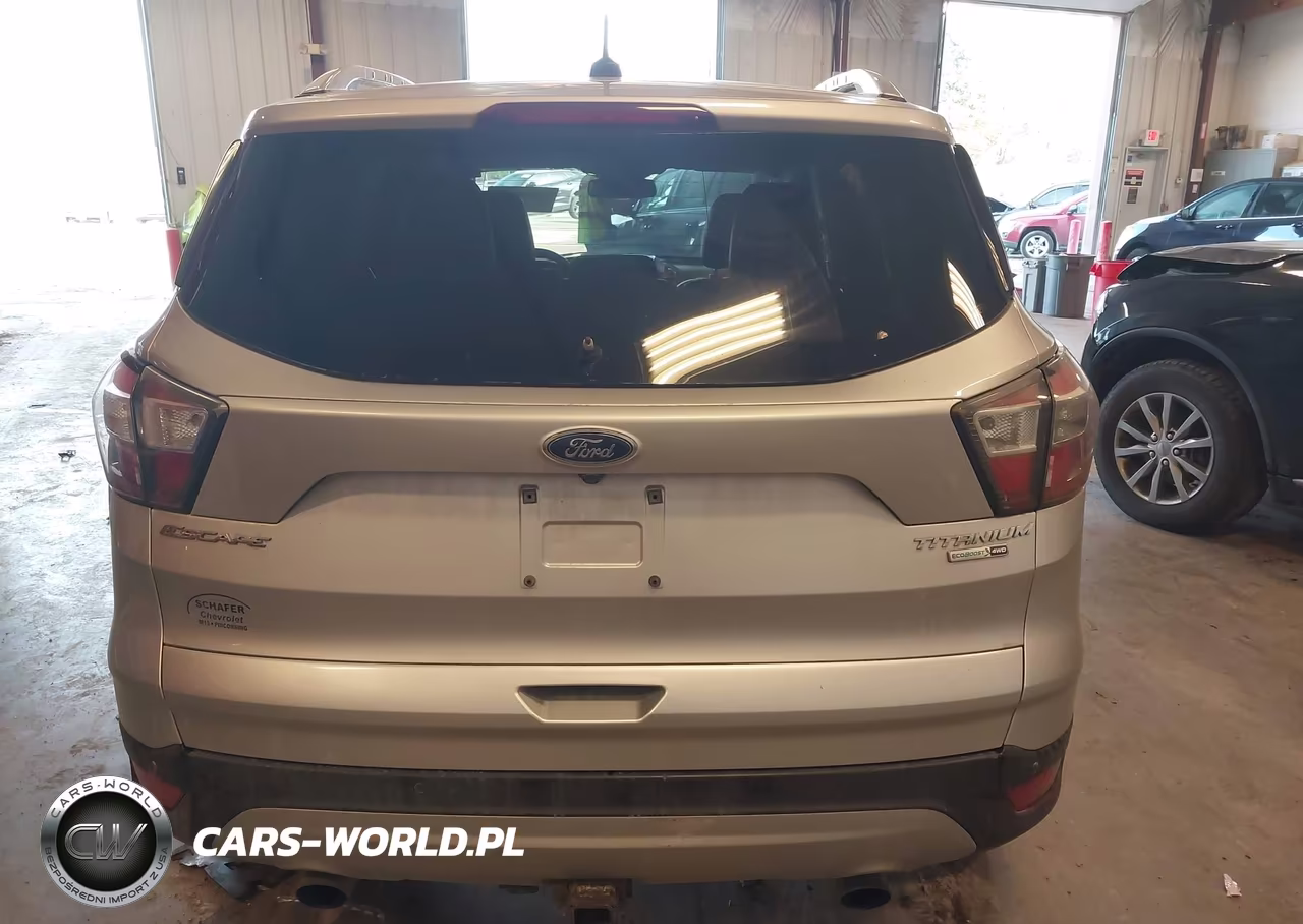 2017 Ford Escape Titanium VIN:1FMCU9J91HUA33656 - 16