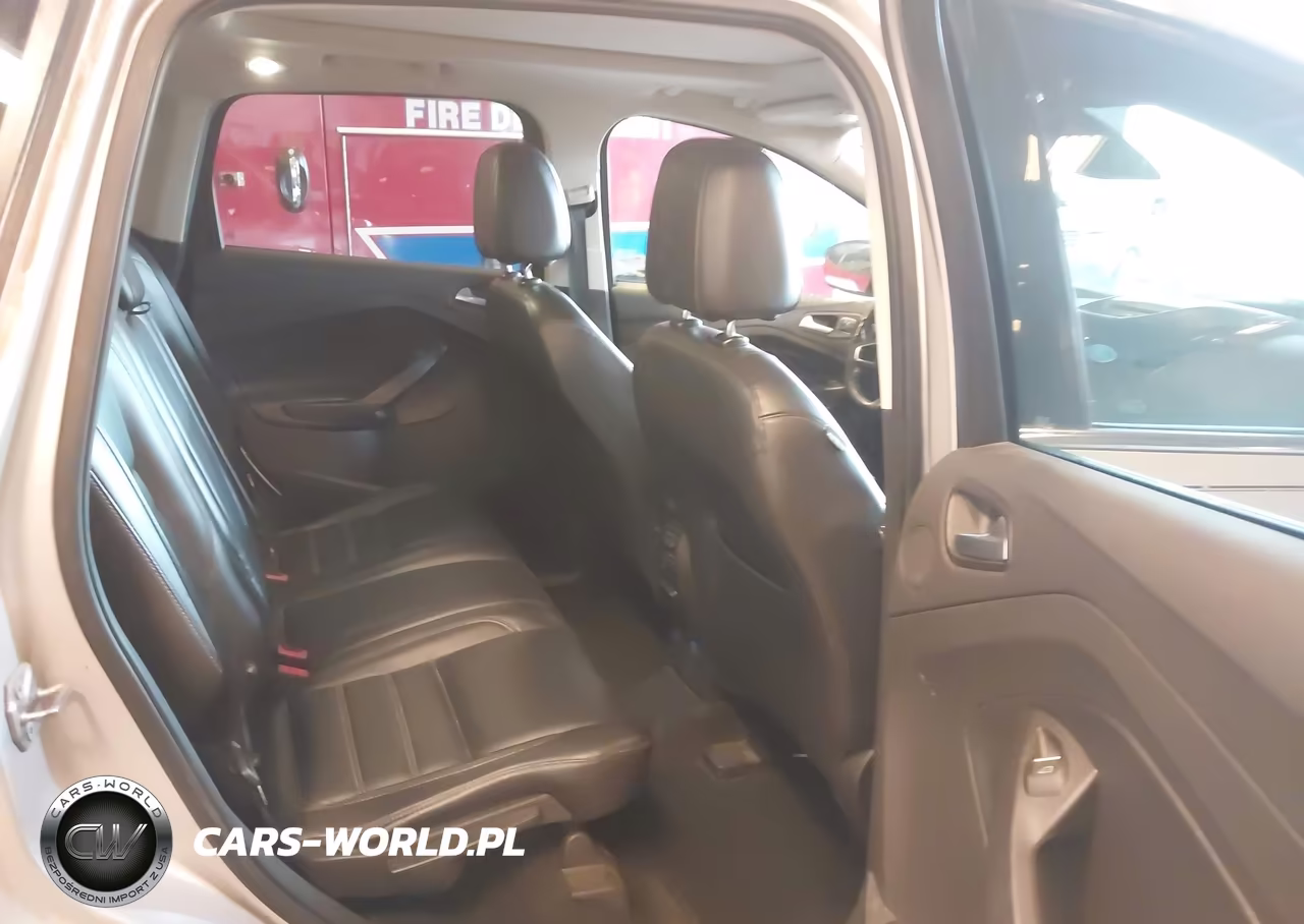 2017 Ford Escape Titanium VIN:1FMCU9J91HUA33656 - 8