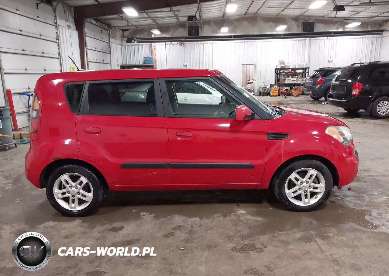 2010 Kia Soul + VIN:KNDJT2A24A7036807 - 14