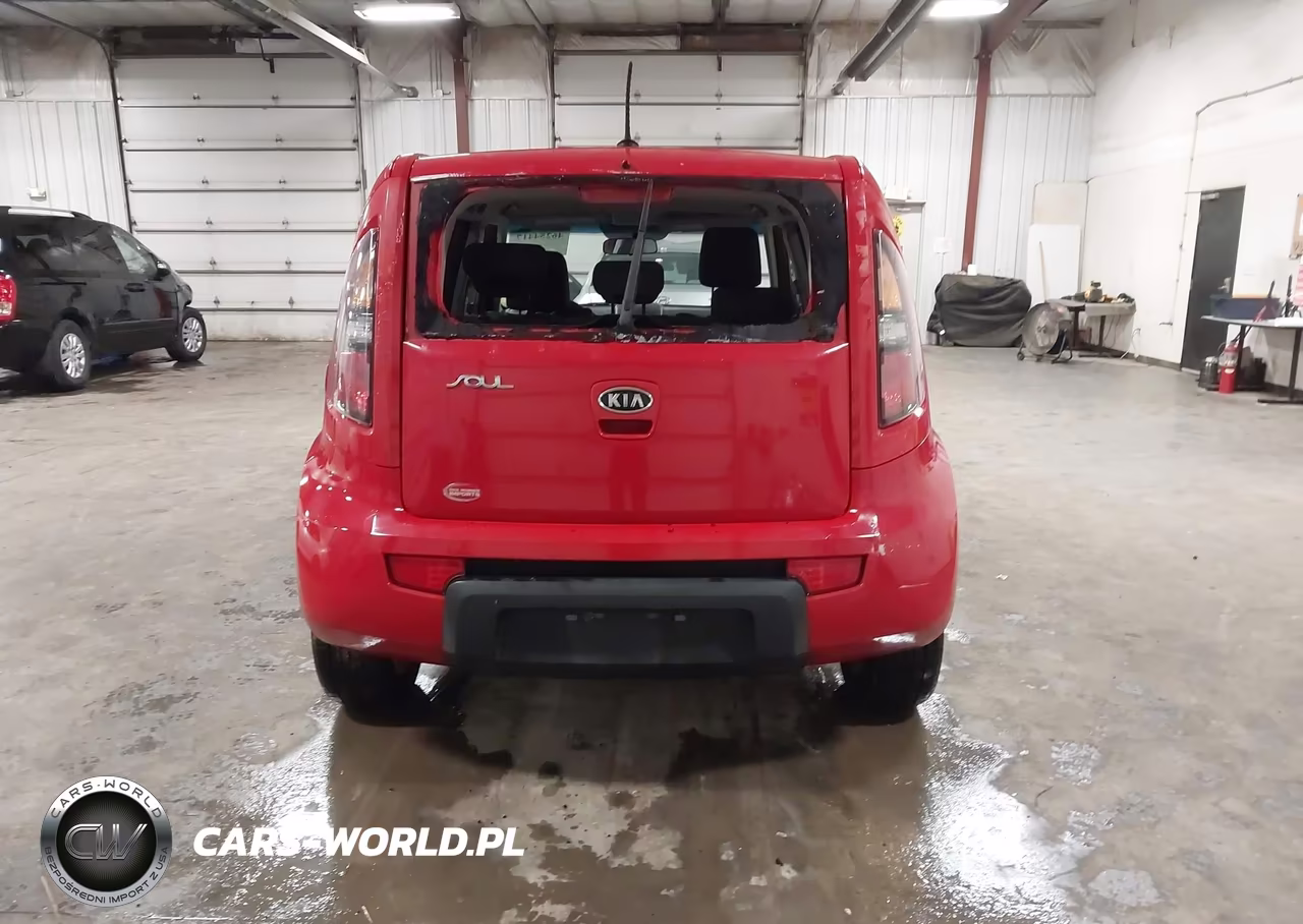 2010 Kia Soul + VIN:KNDJT2A24A7036807 - 17