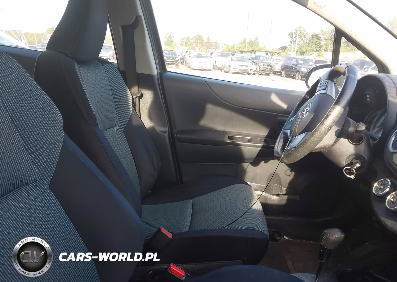 2012 Toyota Yaris Se VIN:JTDKTUD38CD501212 - 5