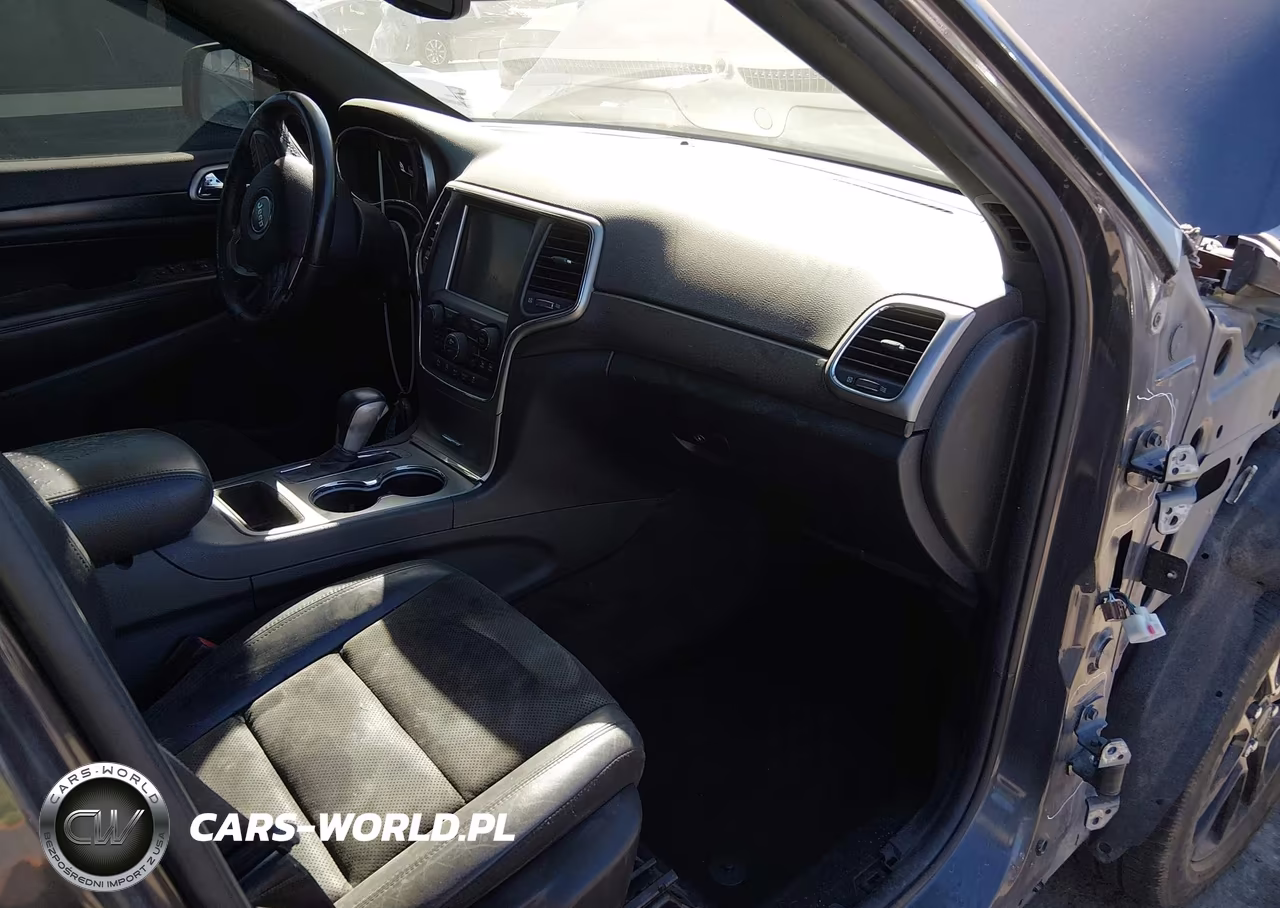 2018 Jeep Grand Cherokee Altitude 4X4 VIN:1C4RJFAG5JC487439 - 5